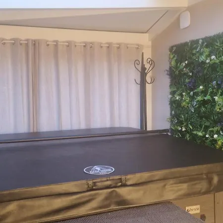 Le Cabanon Du Plaisir Apartment